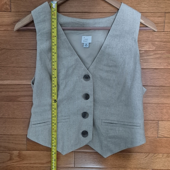 a new day Linen Blend Tan V-Neck Vest, NWOT - Picture 6 of 7